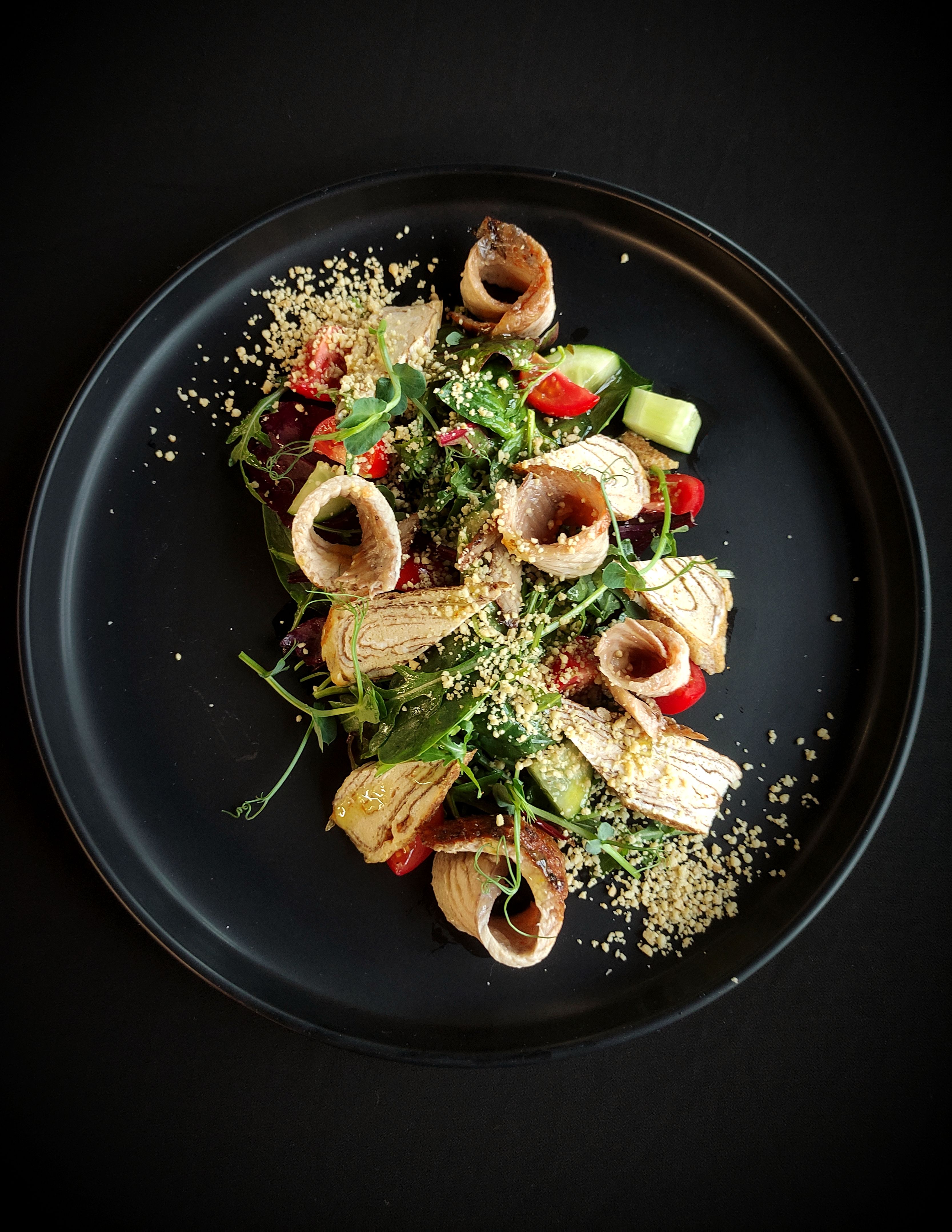 Салат Угорь-Тамаго