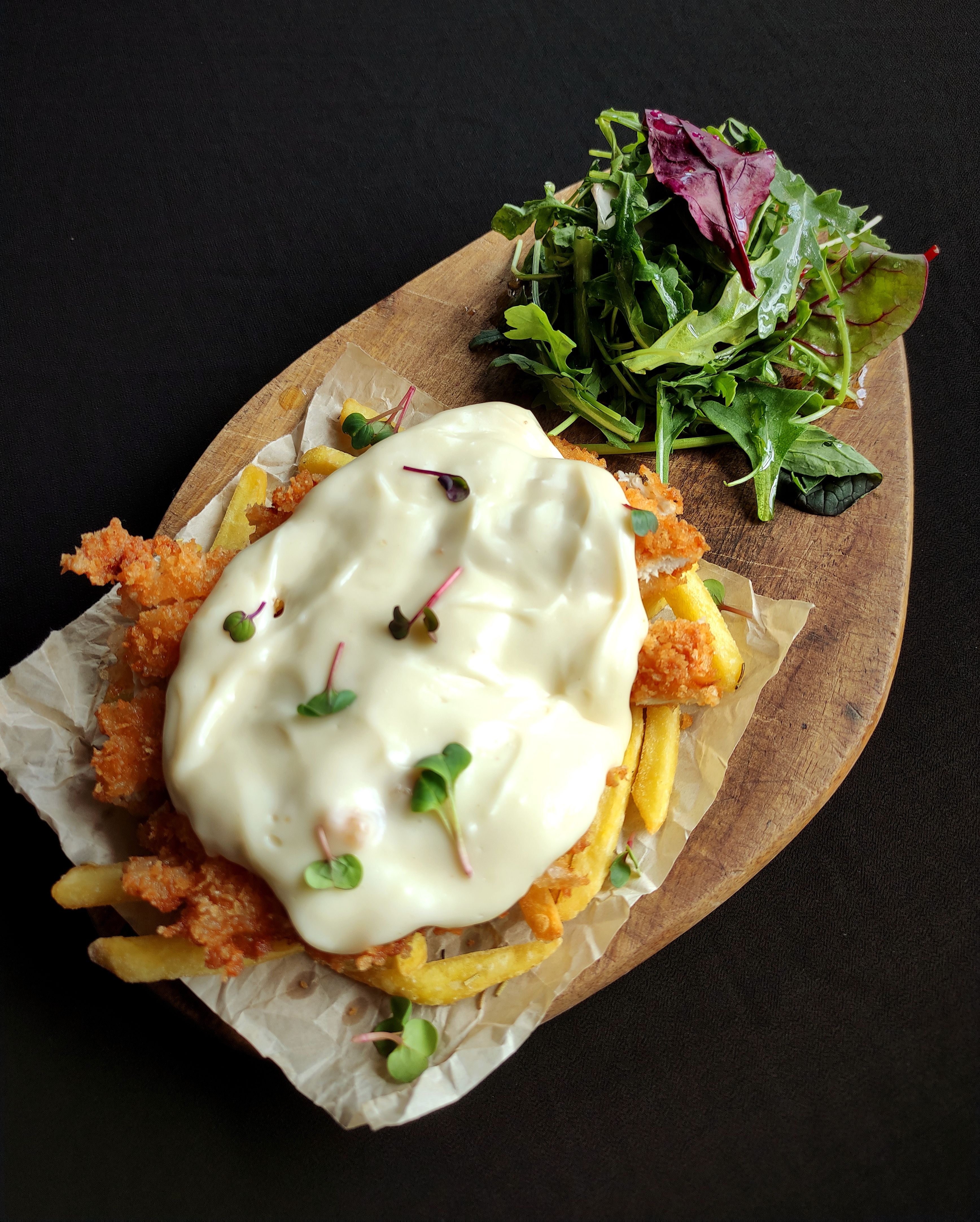 Чикен фри под сырным фондю