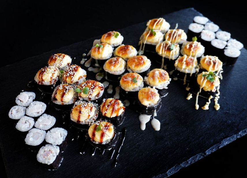 Кот на свободе + стикер с котиком